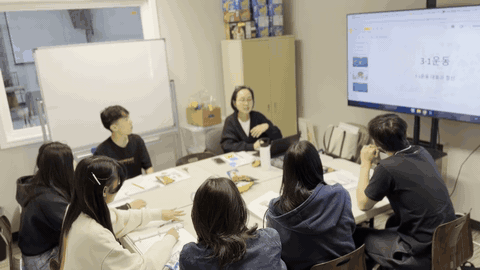 에덴 한글학교 교실 수업 모습